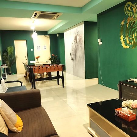 קואלה לומפור Cozy Forest Themed Homestay 4 Bedroom מראה חיצוני תמונה